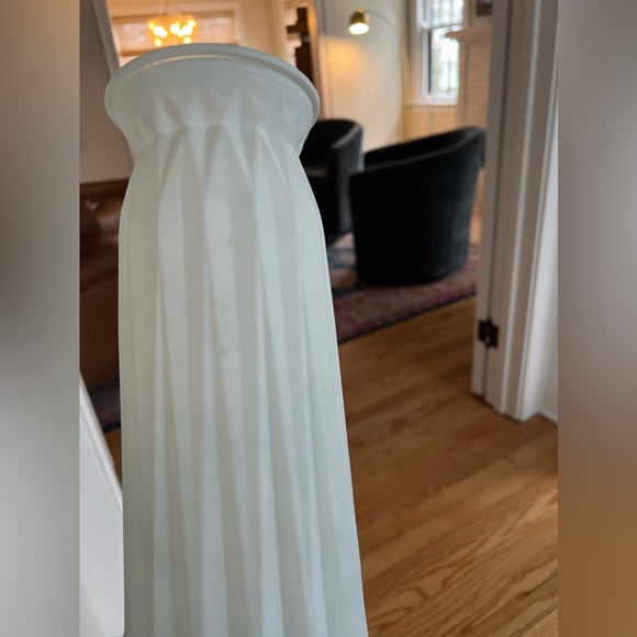 White Flower Vase from The Bouqs - Picture 3 of 12